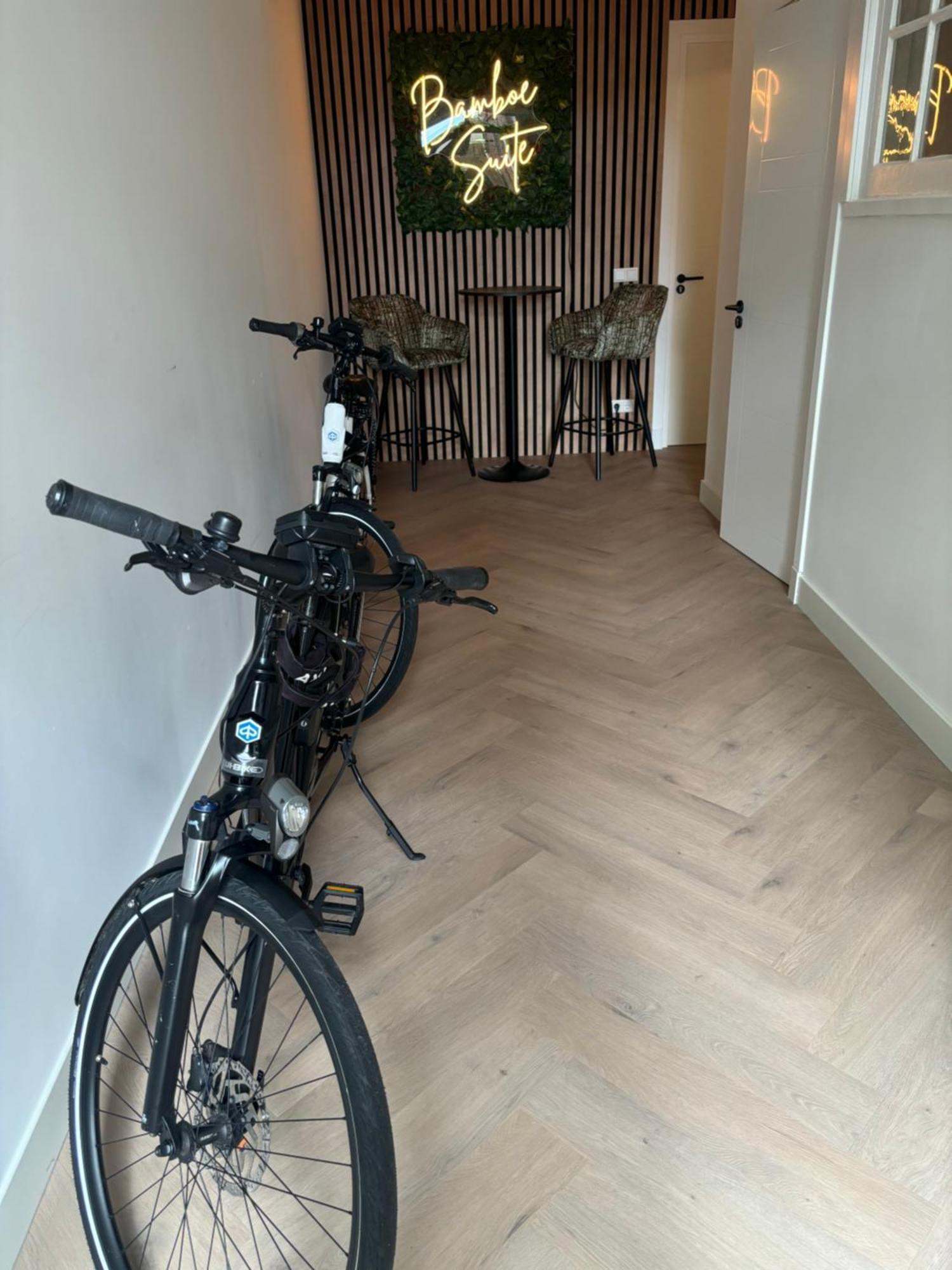 Bamboe Suite Bentveld Met Ligbad En Gratis Parkeren Exterior foto